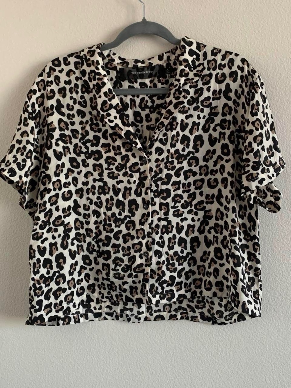 Leopard Print Short-Sleeve Button-Front Blouse - White/Tan/Black